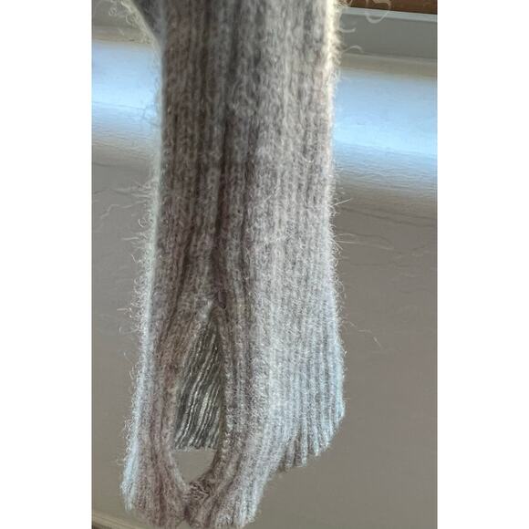 Athleta Cashmere Gray Long Sleeve Silver Thread Crew NeckThumbhole Sweater XS - Picture 6 of 10